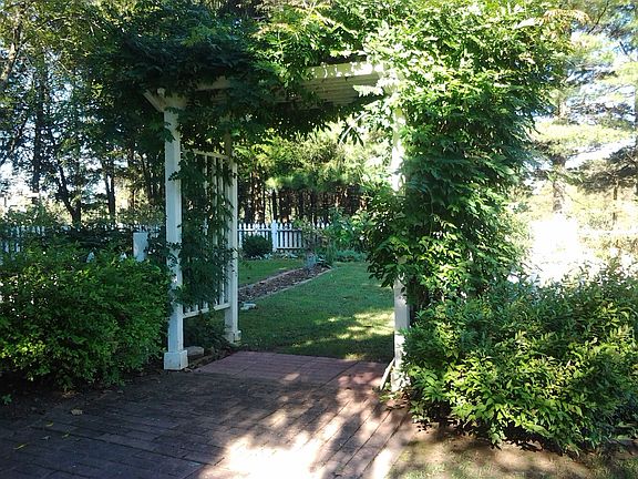 Entrance to Arch Garden