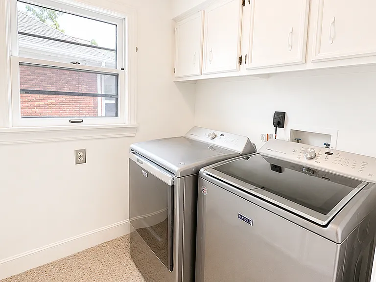 9205 Whitegate Ct — Photo 26
