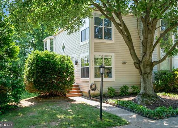 4th image of 6001 Liverpool Ln