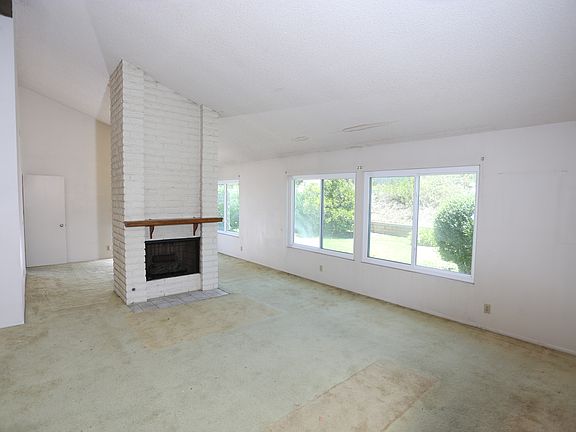 4th image of 14014 Las Puertas St