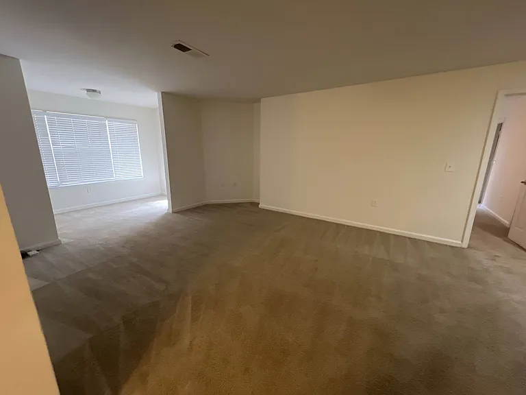 Wesley Place Apartments at Lawrenceville — Photo 192