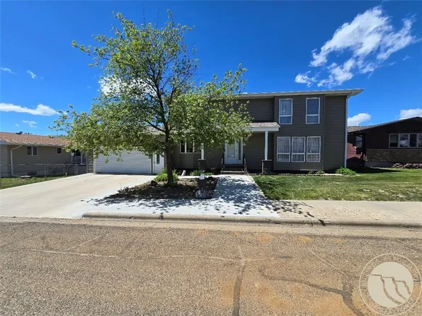315 S 4th St W, Baker, MT 59313