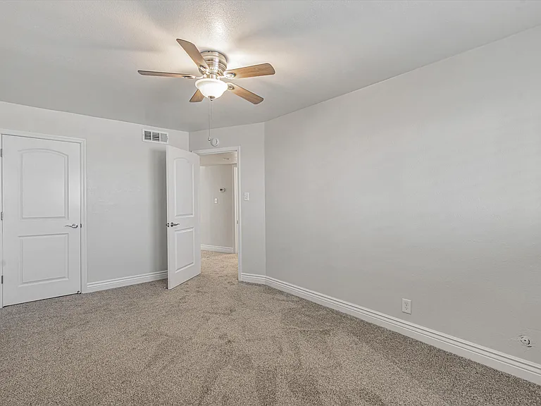 31 Foster St #4 — Photo 12