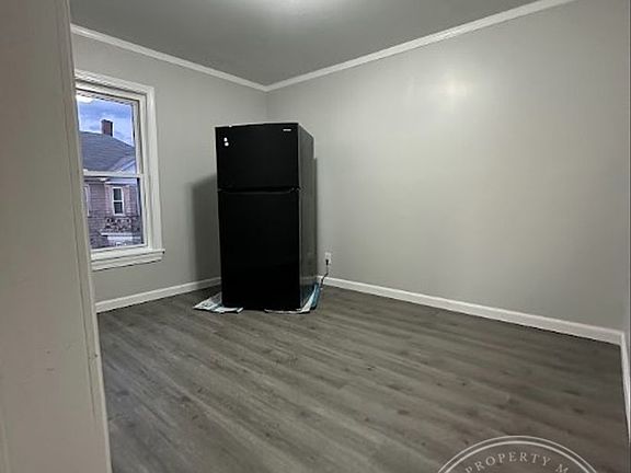 3rd image of 397-407 William St #3