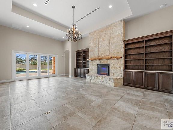 5th image of 16094 Weston Way Dr