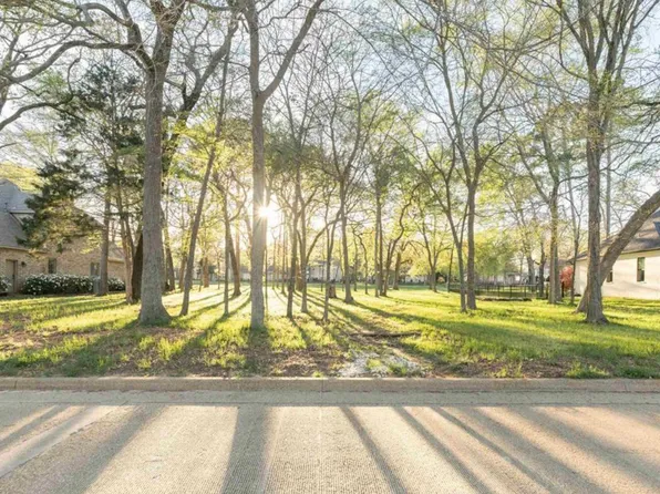 Dogwood Lake Cir, Bullard, TX 75757