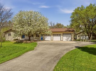 5955 Meadow Dr SE, Rochester, MN 55904