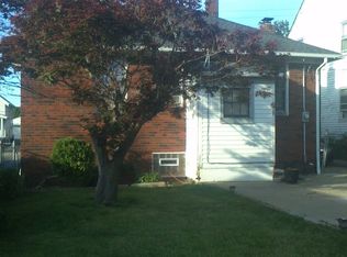 1770 Catalpa Rd, Cleveland, OH 44112