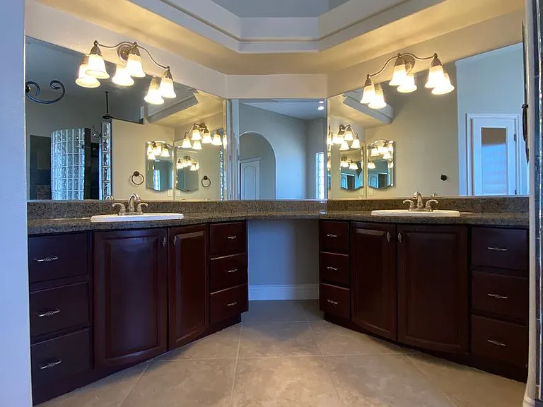 3611 Oakleaf Ave — Photo 20