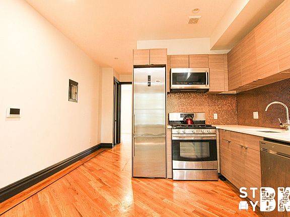 3rd image of 1100 Jefferson Ave #2F