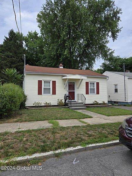 2nd image of 1825 Osterlitz Avenue