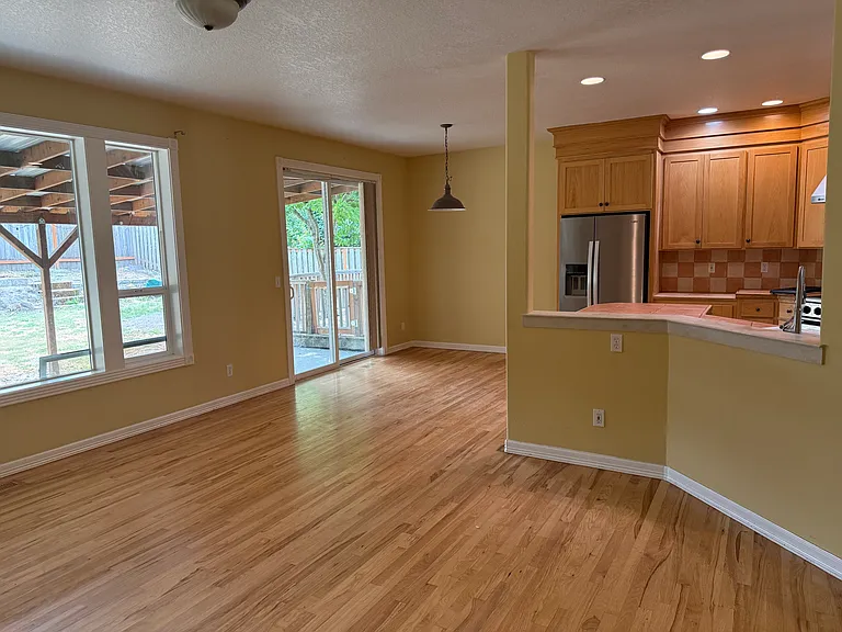 3228 N Main St — Photo 6
