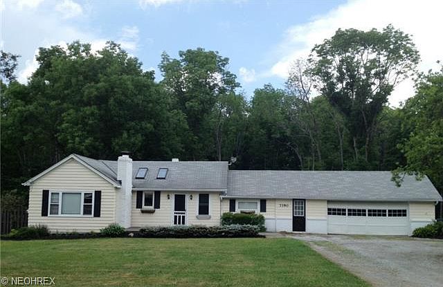 1st image of 7190 Country Ln