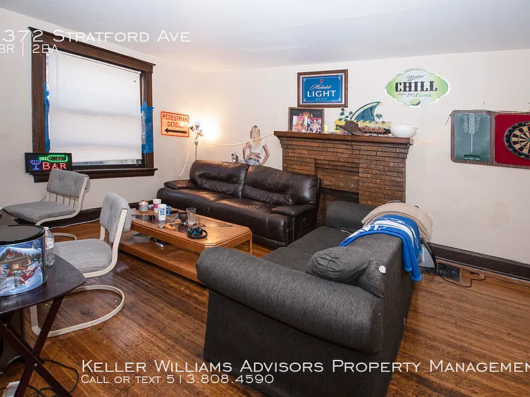 2372 Stratford Ave — Photo 10