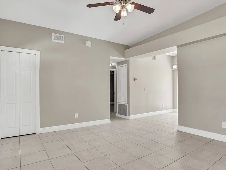 6215 Melbourne Ave — Photo 5
