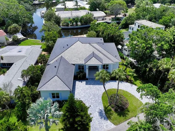 4815 Featherbed Ln, Sarasota, FL 34242