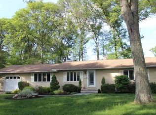 43 Cedar Hill Rd, Bellingham, MA 02019