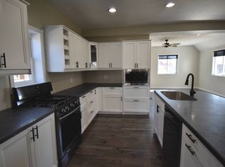 524 S 4th St, Albion, NE 68620