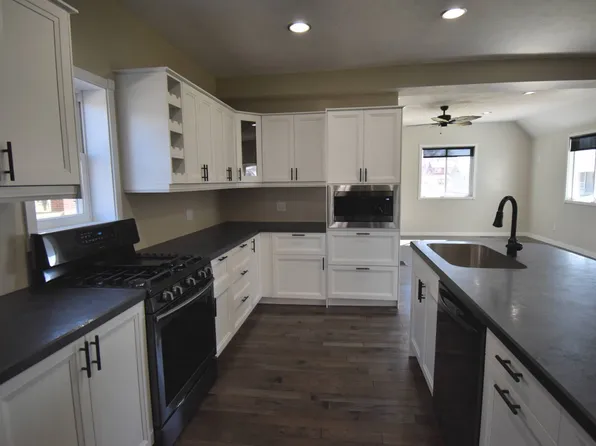 524 S 4th St, Albion, NE 68620