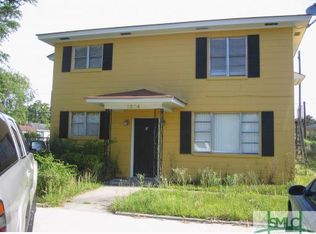 1204 W Victory Dr, Savannah, GA 31405