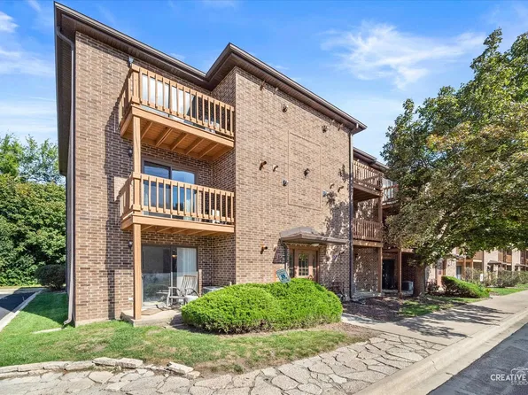 2250 Abbeywood Dr APT B, Lisle, IL 60532
