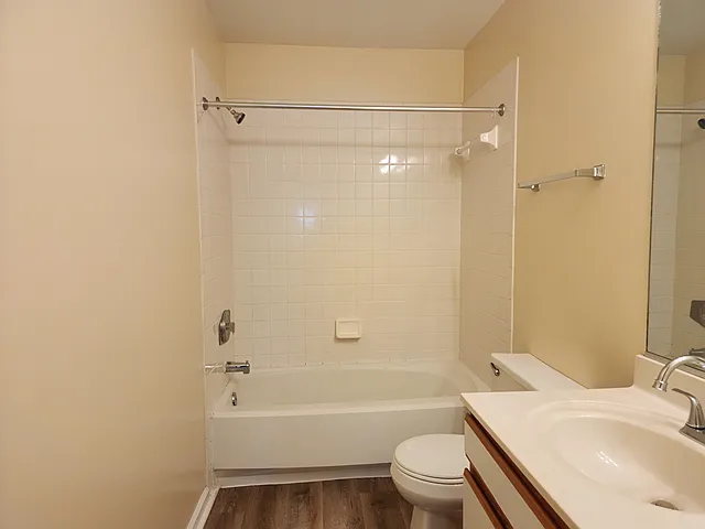 5326 Lake Victoria Arch — Photo 11