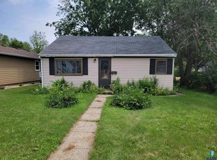 316 N Catherine Ave, Madison, SD 57042
