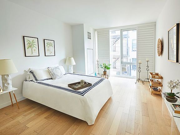 4th image of 540 W 49th St APT 506N