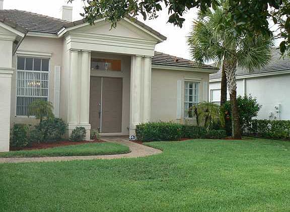 2nd image of 327 SW Lake Forest Way #S
