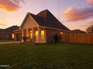 105 Marston House Dr, Youngsville, LA 70592