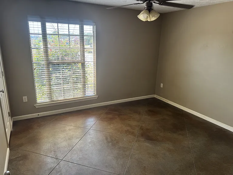 2830 Longbow Ln — Photo 5
