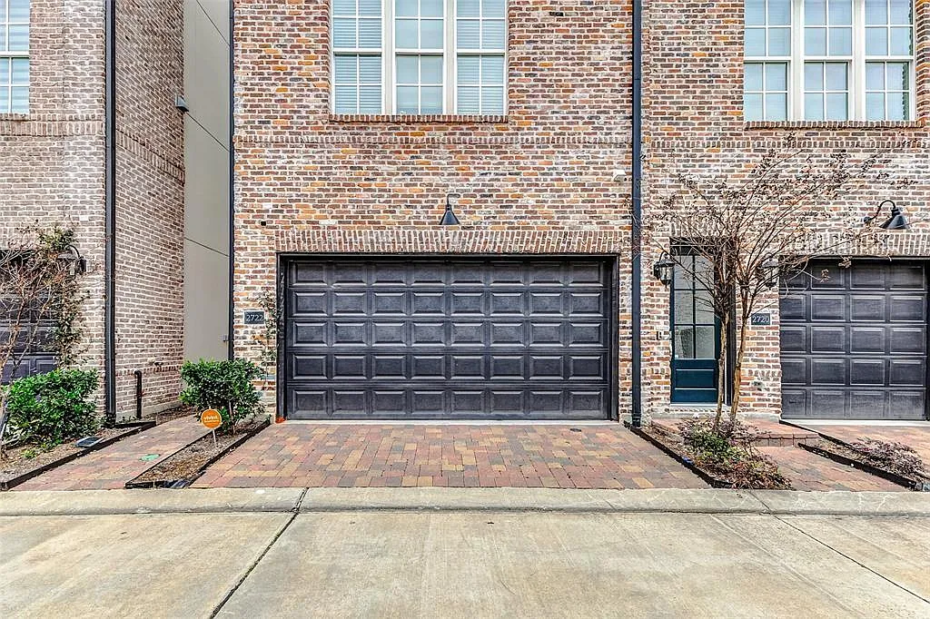 3 bed, 3.5 bath, 2276 sqft, $4,100 — Photo 1