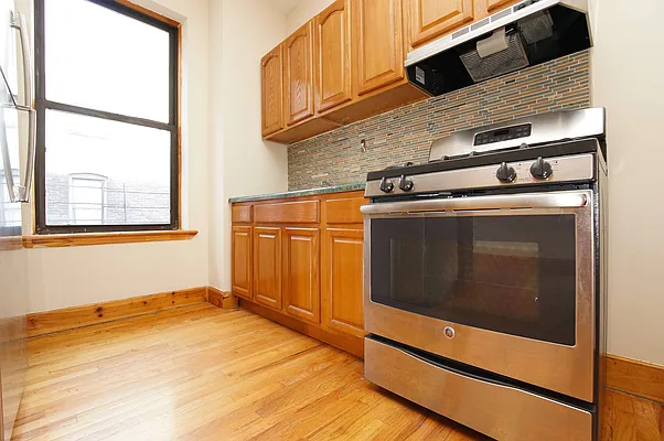 Rented by Bold New York | media 46