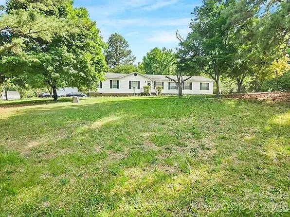 5151 Redman Rd, Rocky Mount, NC 27803