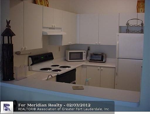 3rd image of 3020 NE 32nd Ave APT 1215