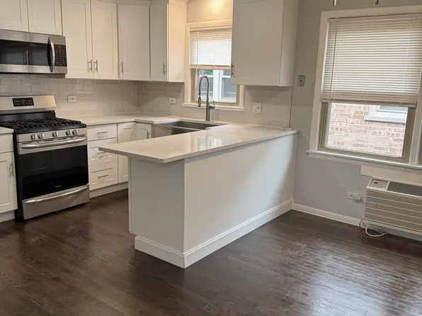 8222 Grand Ave, River Grove, IL