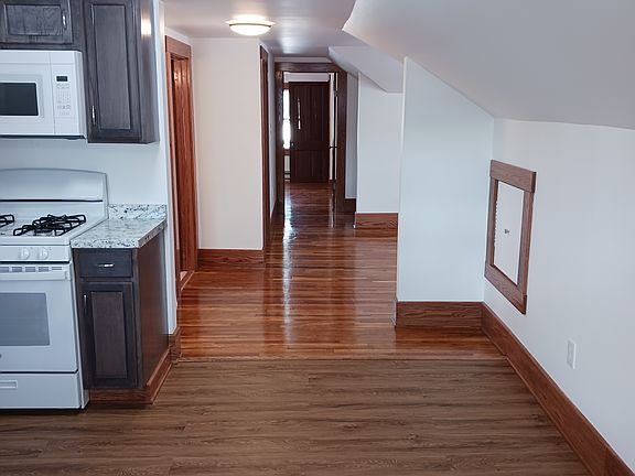 2nd image of 122 W Wendell St #3