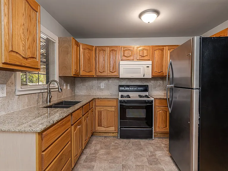 3709 S 65th West Ave — Photo 4
