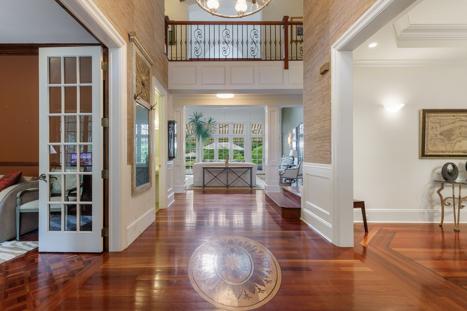  GRAND ENTRY FOYER