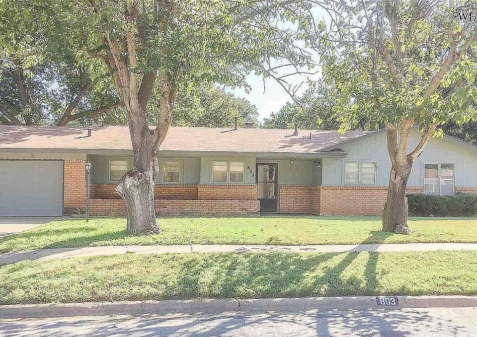 1st image of 803 Mimosa St
