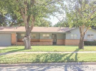 803 Mimosa St, Burkburnett, TX 76354
