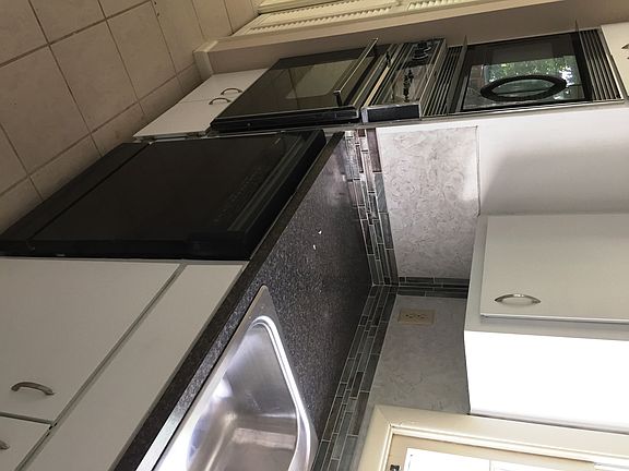 3rd image of 706 Lois Ct