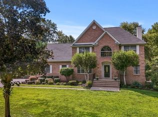 4 Daro Ct, Montville, NJ 07045