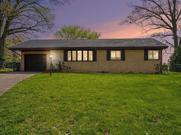 3627 Brentwood Dr, South Bend, IN 46628