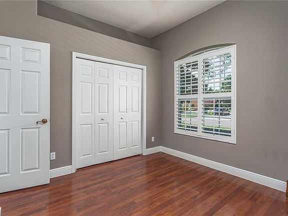 3rd image of 1065 Shadowmoss Cir