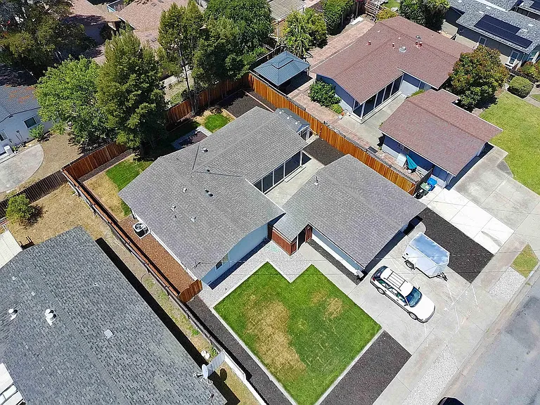 43387 Lindenwood St — Photo 17