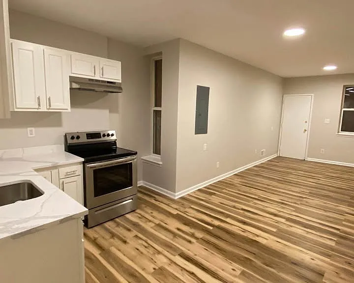 2538 E Fayette St — Photo 1