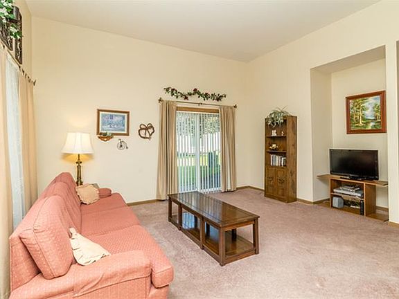 5th image of 261 Nicole Dr Unit A