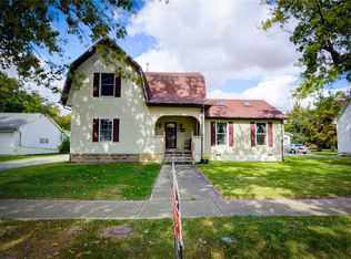 120 W Carter St, Cerro Gordo, IL 61818