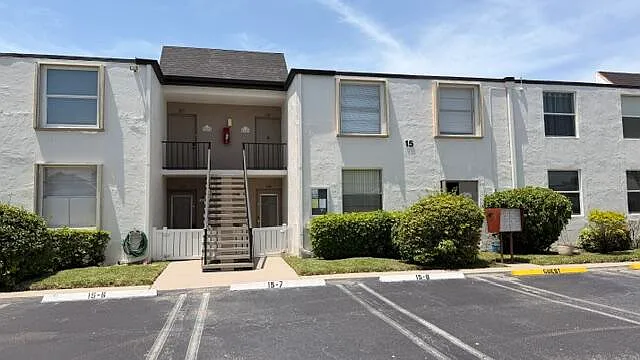 2 bed, 2.0 bath, 1005 sqft, $2,999 — Photo 1
